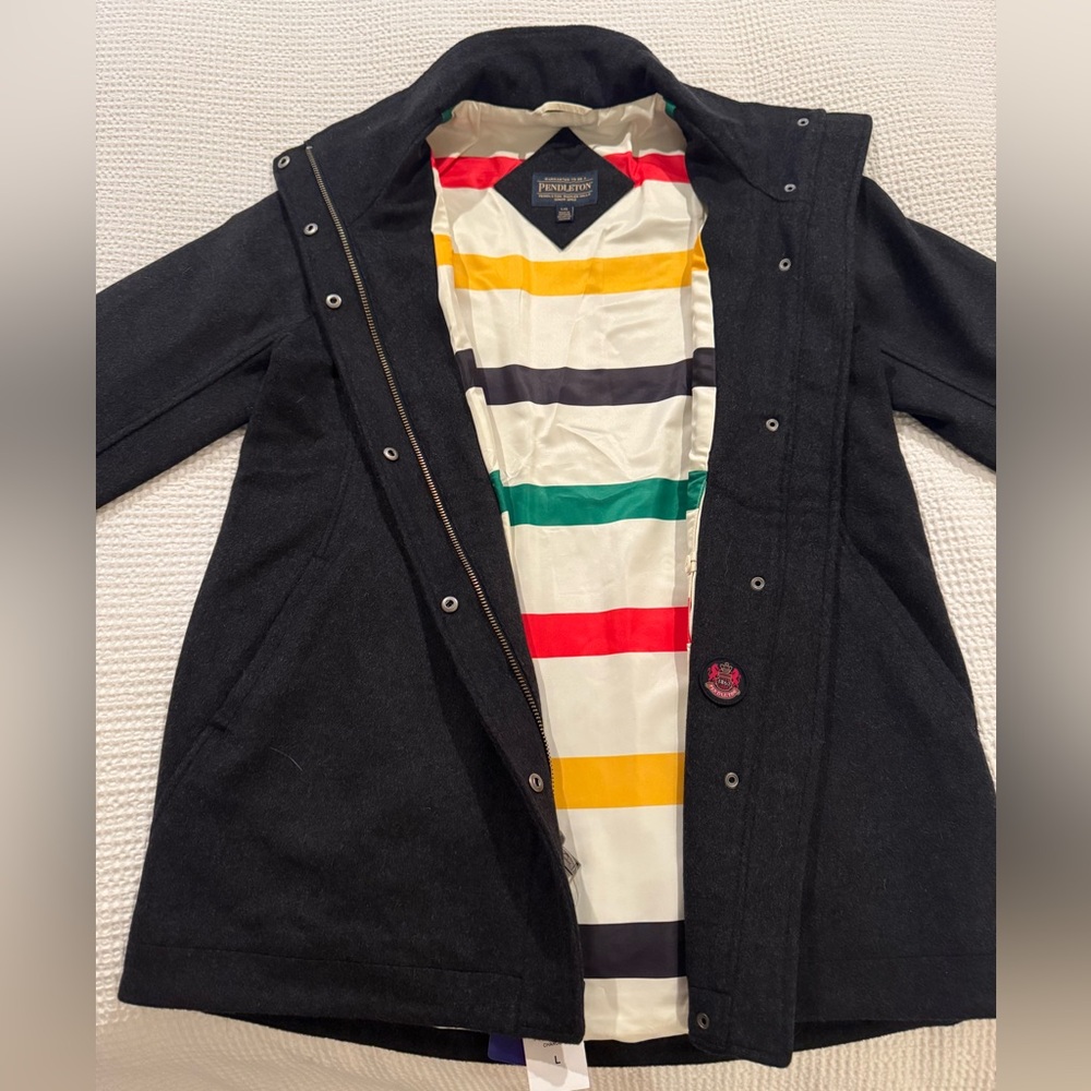 Pendleton NEW Wool Women’s Coat W/Traditional Trapper Striped Lining- Large